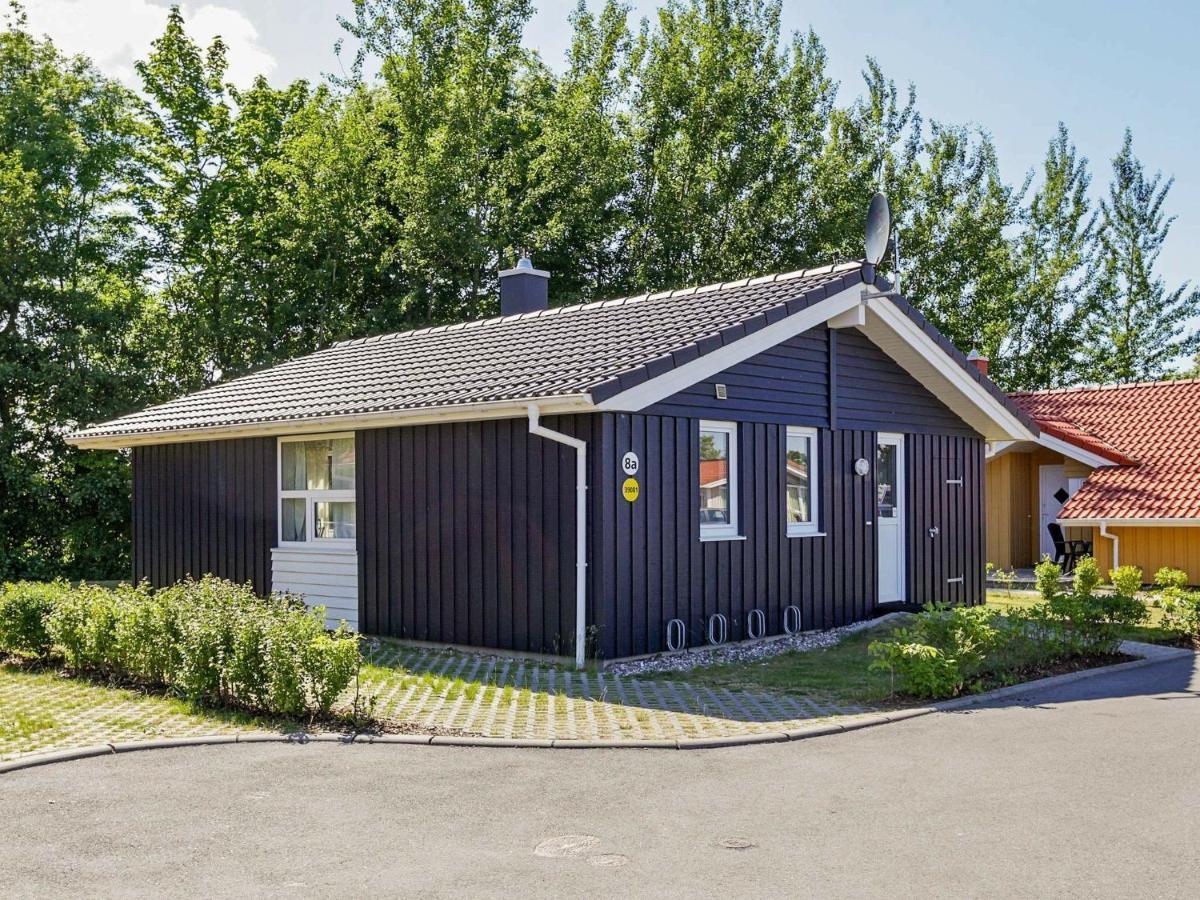 5 Person Holiday Home In 그로미츠 외부 사진